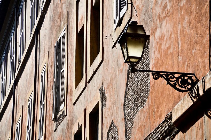 Facade and lantern by Marieke van der Hoek-Vijfvinkel