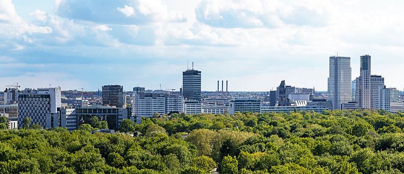 Berlin 360° in 10 Panoramen - Panorama 5:  City West mit Hotel- und Bürotürmen am Kurfürstendamm und Tauentzienstrasse von Frank Herrmann