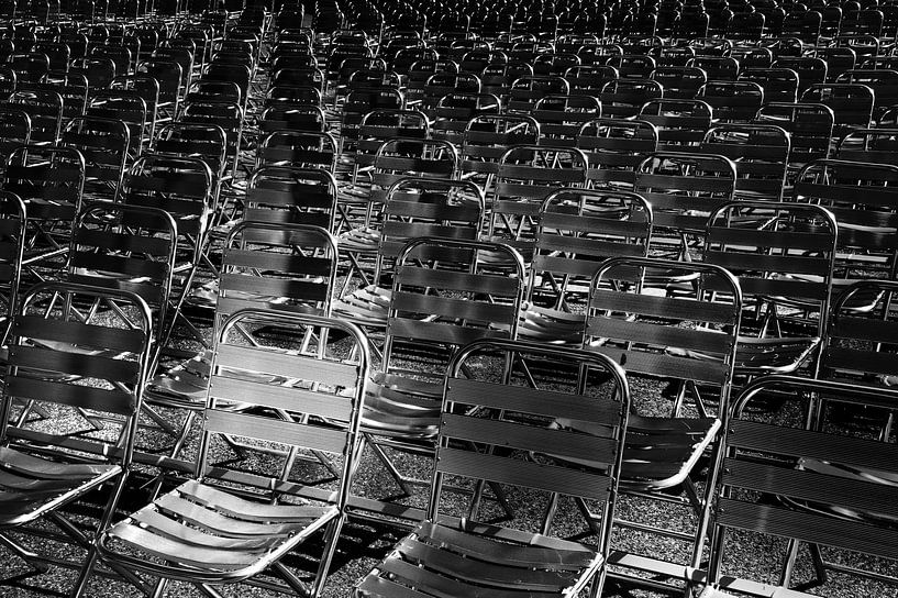 Der mehr als gleichwertige Stuhl unter den anderen von Lieven Tomme