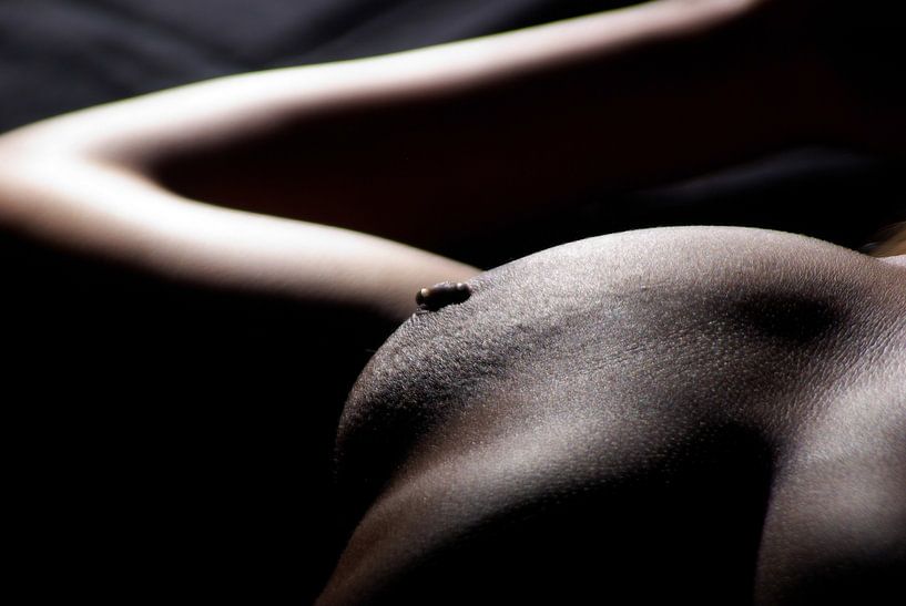 A naked breast by Norbert Sülzner