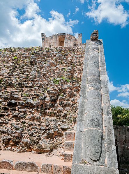 Mexico: Pre-Hispanic City of Chichen-Itza (San Felipe Nuevo) von Maarten Verhees