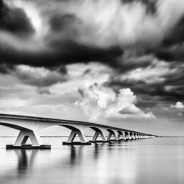 Lange Verschlusszeit Zeelandbrug (IX) von Mirjam Boerhoop - Oudenaarden