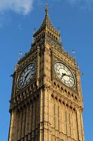 Big Ben mit blauem Himmel in London, England