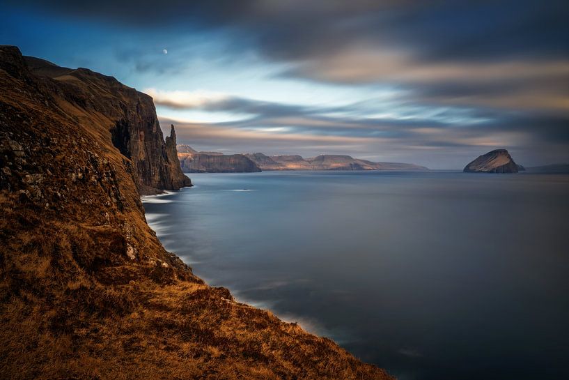 Witch Finger and Koltur by Wojciech Kruczynski