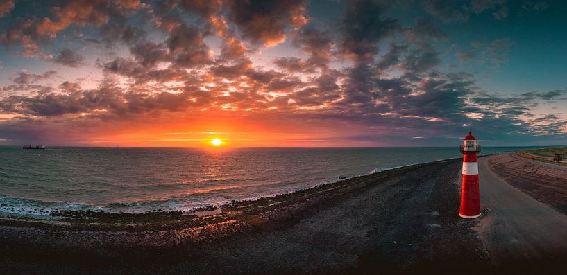 Phare de Westkapelle, coucher de soleil 3 par Andy Troy