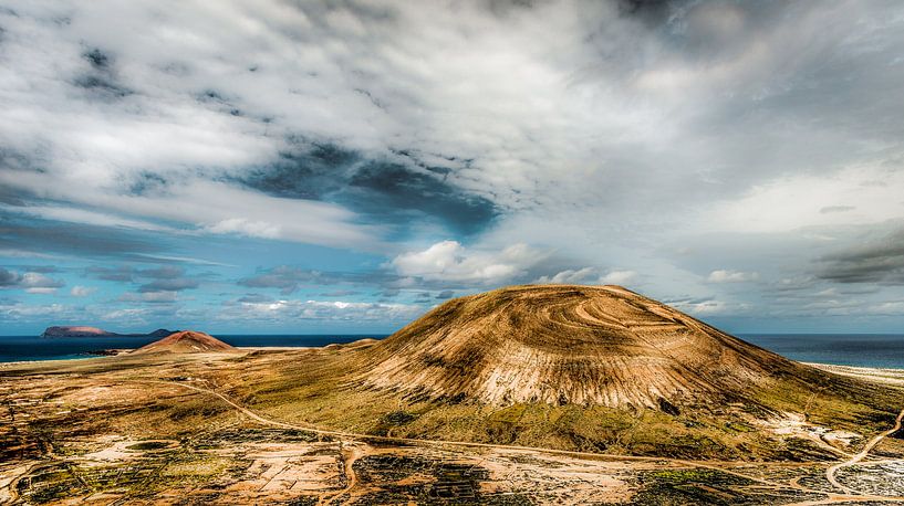 Aguja Grande by Harrie Muis