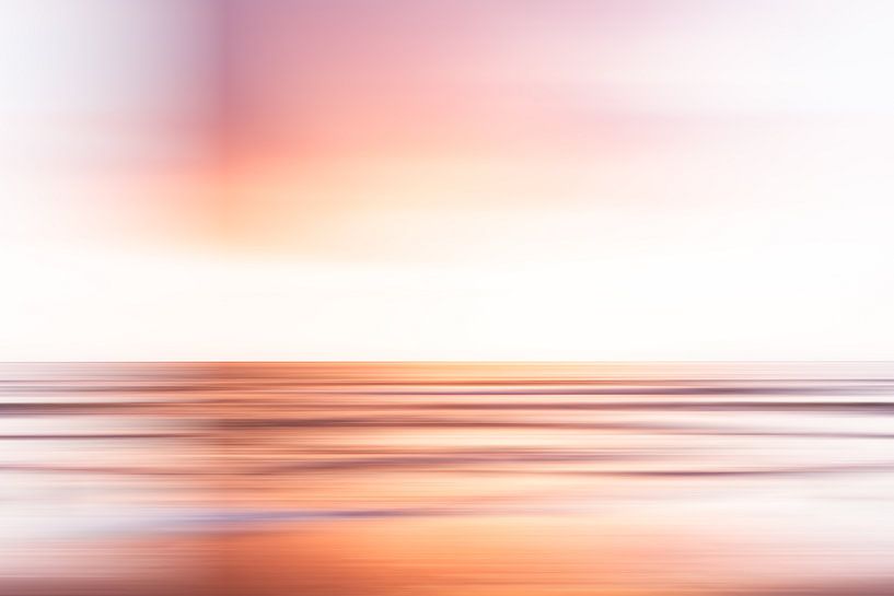 Evening red above the sea off the coast of Scheveningen by MICHEL WETTSTEIN
