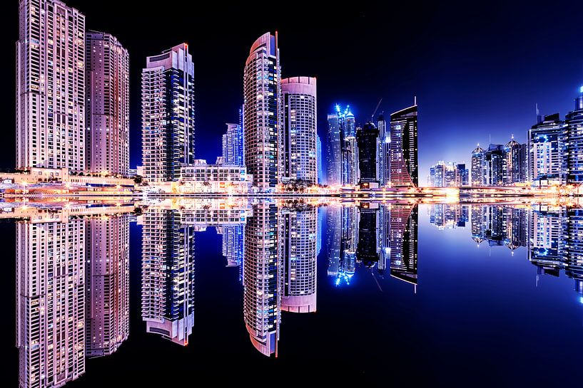 Dubai Marina by Manjik Pictures