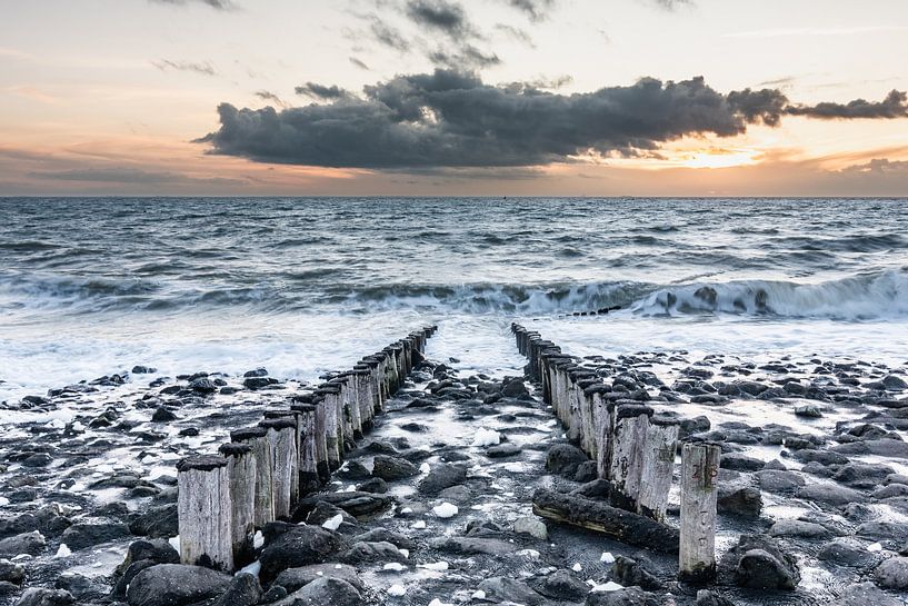 Coucher de soleil sur la côte de la mer du Nord à Westkapelle par Jan Poppe