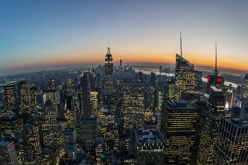 Manhattan nach Sonnenuntergang von Joran Maaswinkel