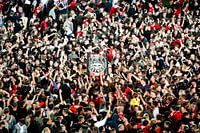 Fans des FC Twente nach dem Gewinn der europäischen Fußballmeisterschaft