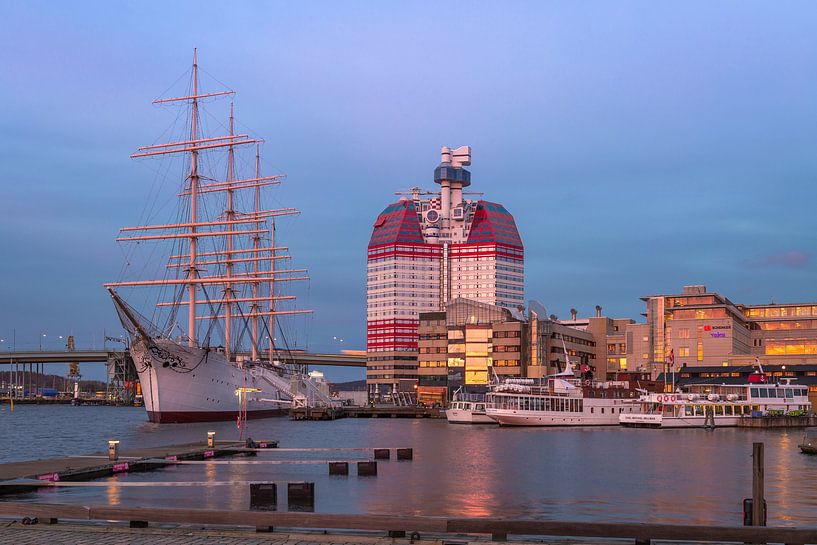 Lilla Bommen by Bart Hendrix