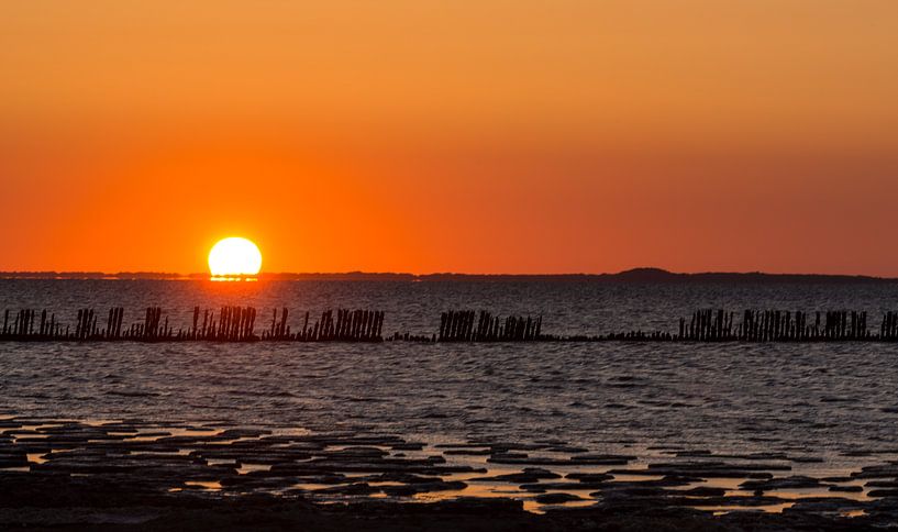 Sunset on the Dutch Wadden coast by Waterpieper Fotografie