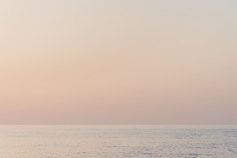 Sommerlicher Sonnenuntergang an der Mittelmeerküste von Photolovers reisfotografie