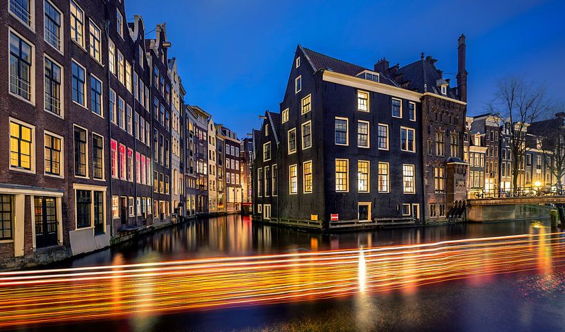 Amsterdam Light Festival stadsgezicht by Martijn van Dellen