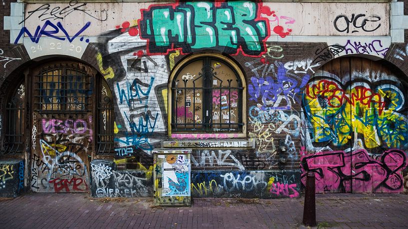 Graffiti on the walls of the Red Light District in Amsterdam by Bart Ros