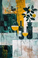 Abstraktes Stilleben mit bunter Flasche und Gläsern