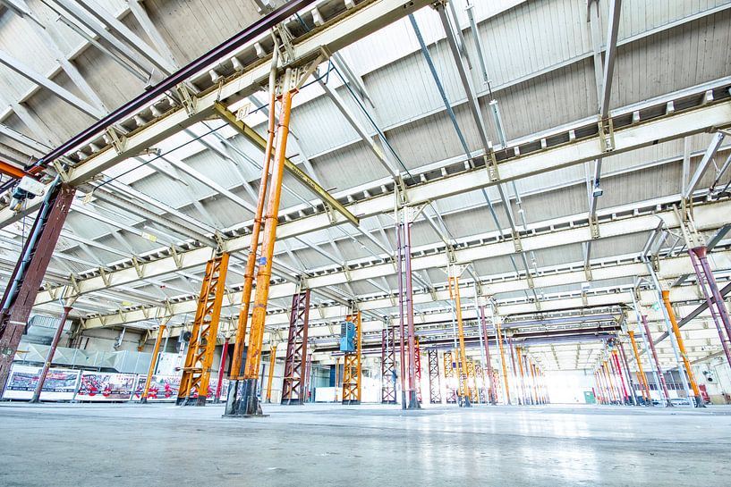 Fabrikhalle von John Monster