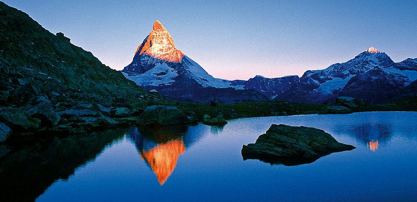 Matterhorn und Riffelsee, Schweiz von Hans-Peter Merten