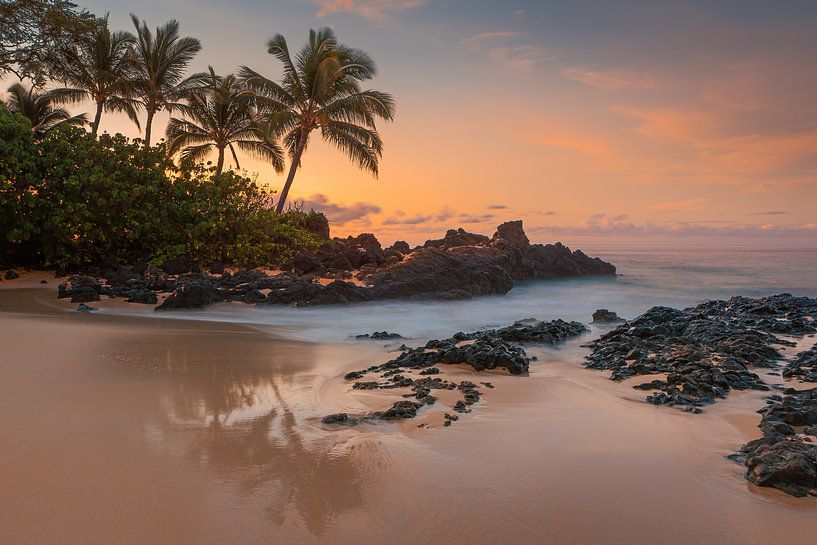 Sunrise Secret Beach, Maui, Hawaii by Henk Meijer Photography
