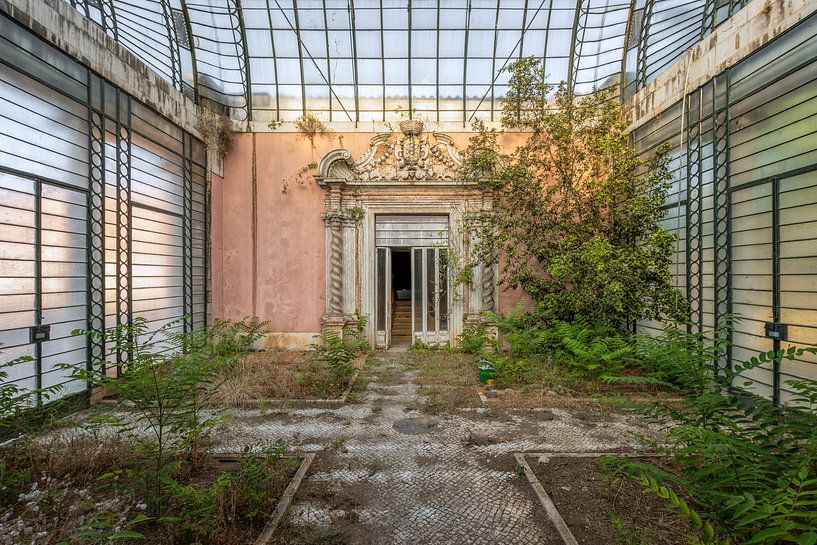 Eingangsportal eines Palastes von Gentleman of Decay