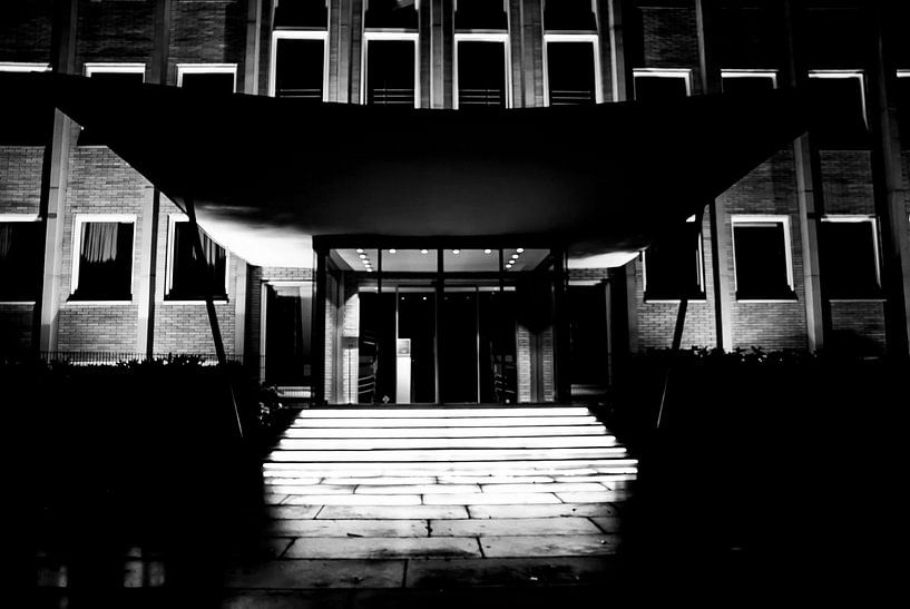 Illuminated entrance by Norbert Sülzner