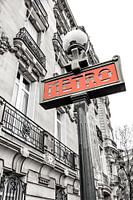 Metro-Schild Paris, Frankreich - Reisefotografie