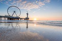 Ferris wheel of Scheveningen during sunset
