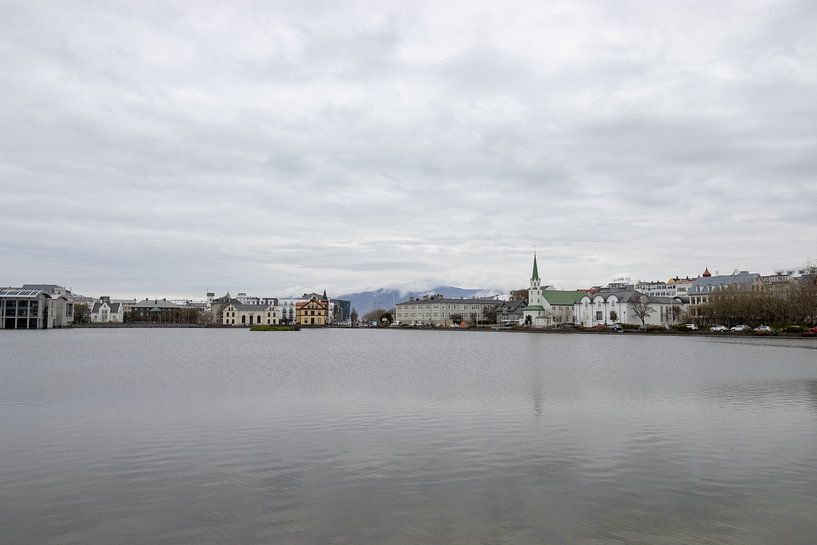 Lake Tjörnin in Reykjavik, Iceland | Travel photography by Kelsey van den Bosch