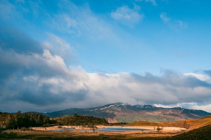Paysage dans le Perthshire, en Écosse, par une belle journée d'automne par Sjoerd van der Wal Photographie