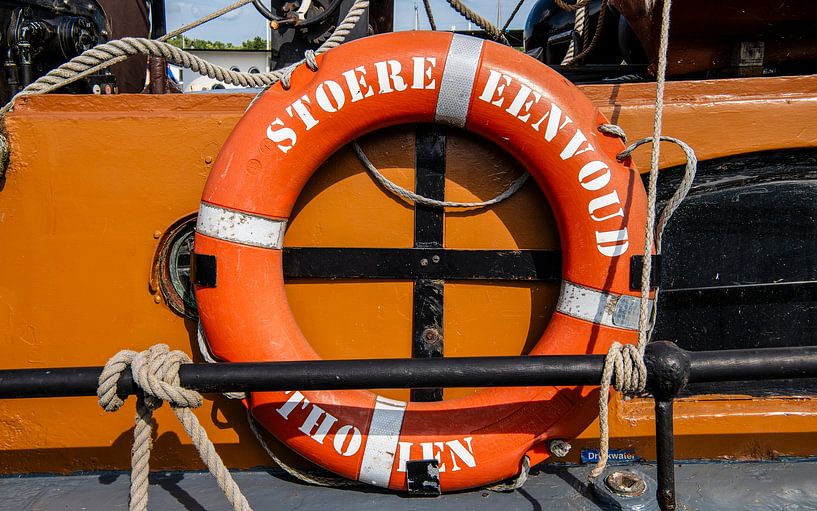 Knallharte Einfachheit von Ria Overbeeke