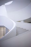 Se perdre dans les lignes enchanteresses de la cage d'escalier de Leica