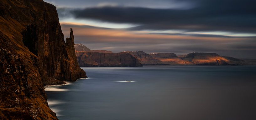 Panorama of Witch Finger by Wojciech Kruczynski