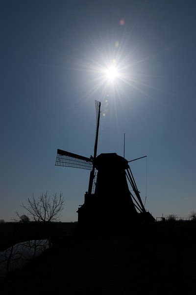 Silhouette d'un moulin à vent traditionnel néerlandais par Patrick Verhoef