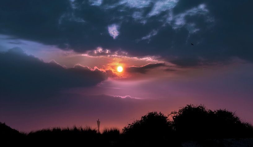 1114 Coucher de soleil dans le port par Adrien Hendrickx