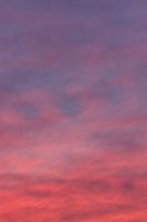 Lila und rosa Wolken | untergehende Sonne