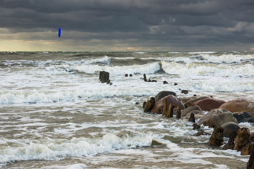 Die Ostseeküste bei Kühlungsborn an einem stürmischen Tag par Rico Ködder