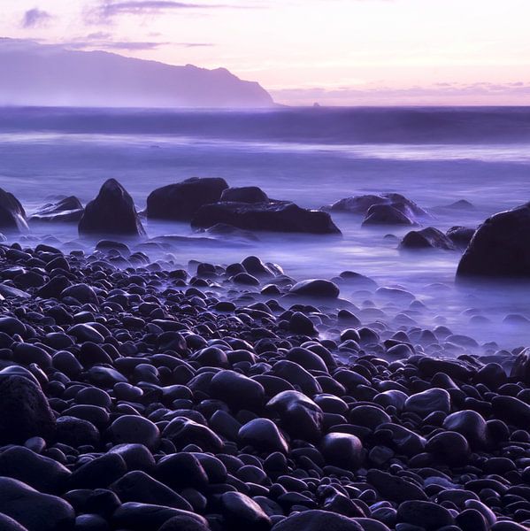 Black pebble beach by Martijn van Huffelen