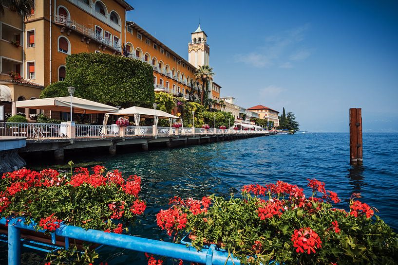 Gardone Riviera (Lake Garda, Italy) by Alexander Voss