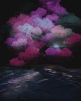 La magie de la nuit, une porte vers un monde de fantaisie et de merveilles : peinture de paysage semi-abstraite au bord de la mer avec un ciel mystérieux