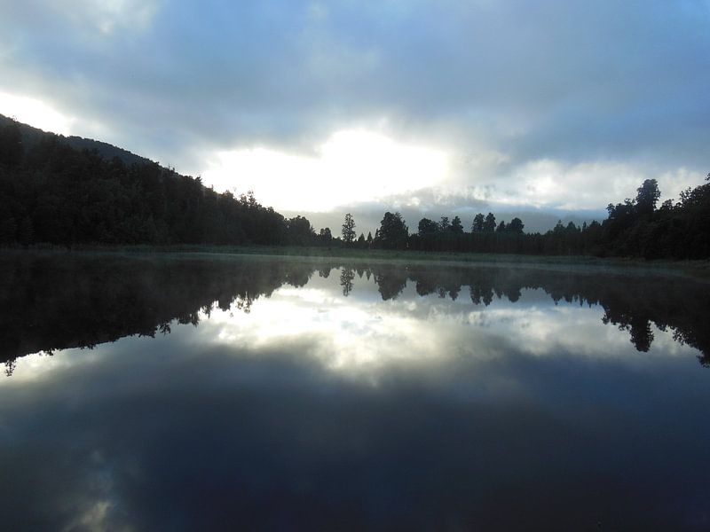 Mirror lake by Joelle van Buren