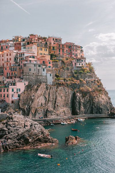 Manarola Cinque Terre | Fotodruck Italien | Europa farbenfrohe Reisefotografie von HelloHappylife
