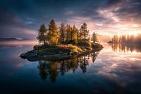 Colours are quietly silent