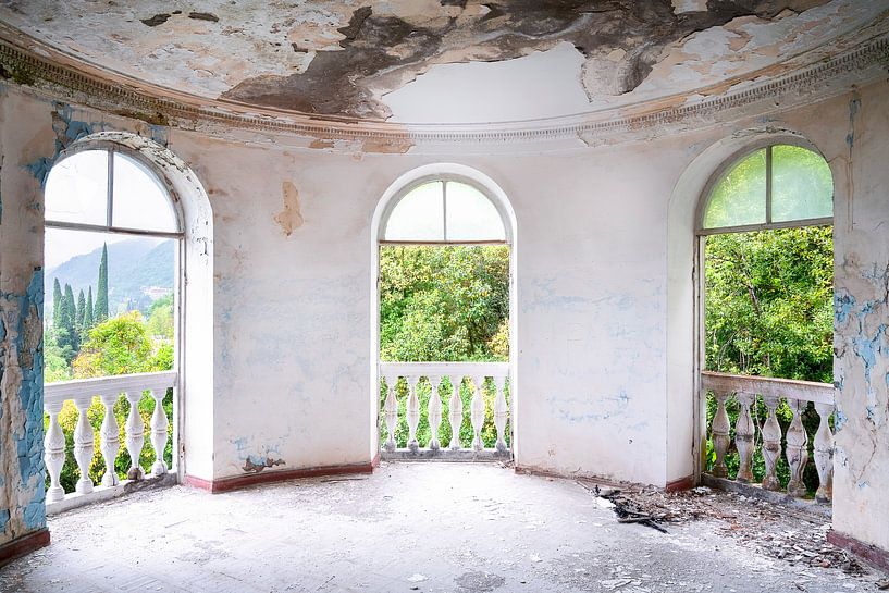 Abandoned Decayed Sanatorium. by Roman Robroek - Photos of Abandoned Buildings