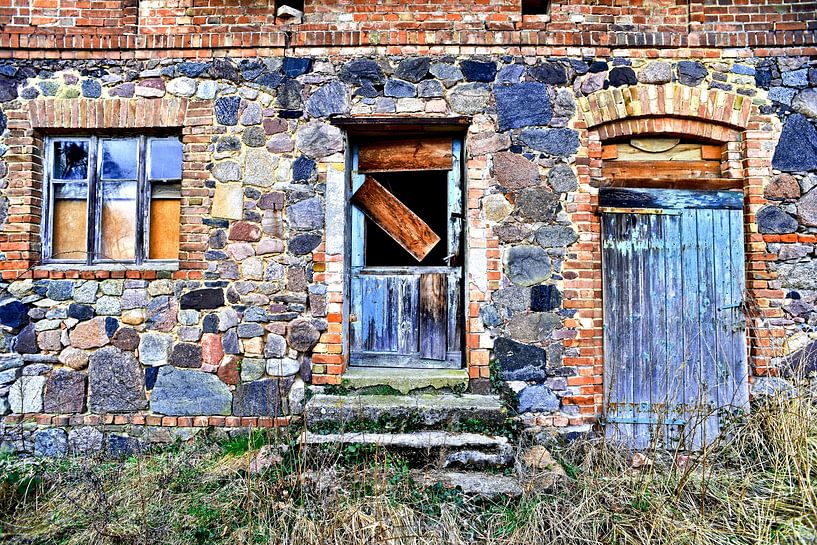 Abandoned estate in Wölsickendorf by Silva Wischeropp
