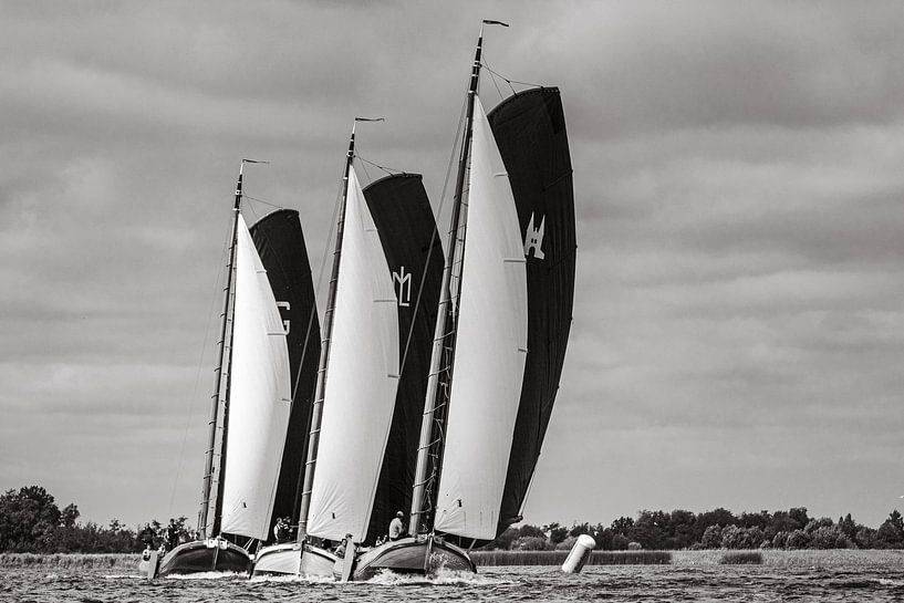 Grou, Huzum und Sneek an der oberen Boje von ThomasVaer | Tom Coehoorn