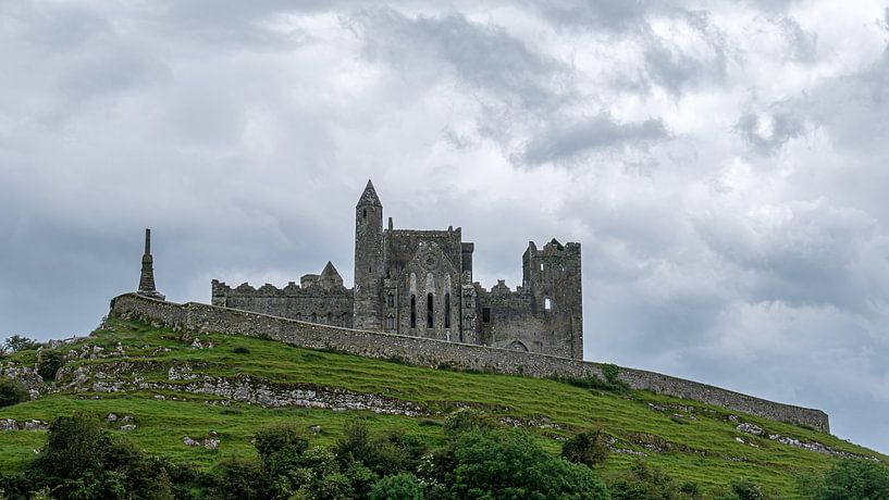 Felsen von Cashel mit Schloss von Elly van Veen