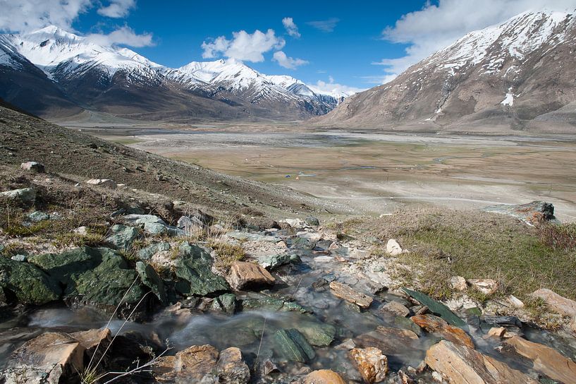 Himalayan Valley 2 by Monique Pouwels