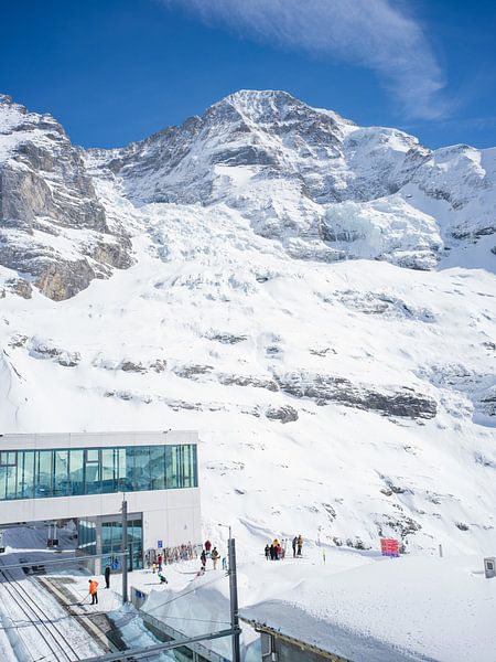 Blick auf den Mönch vom Bahnhof Eigergletscher aus gesehen von t.ART