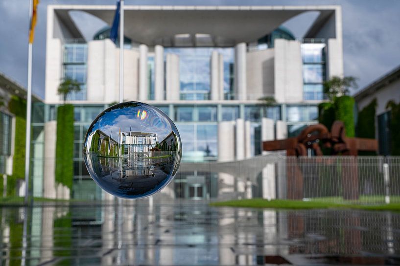 Federal Chancellery by Karsten Rahn